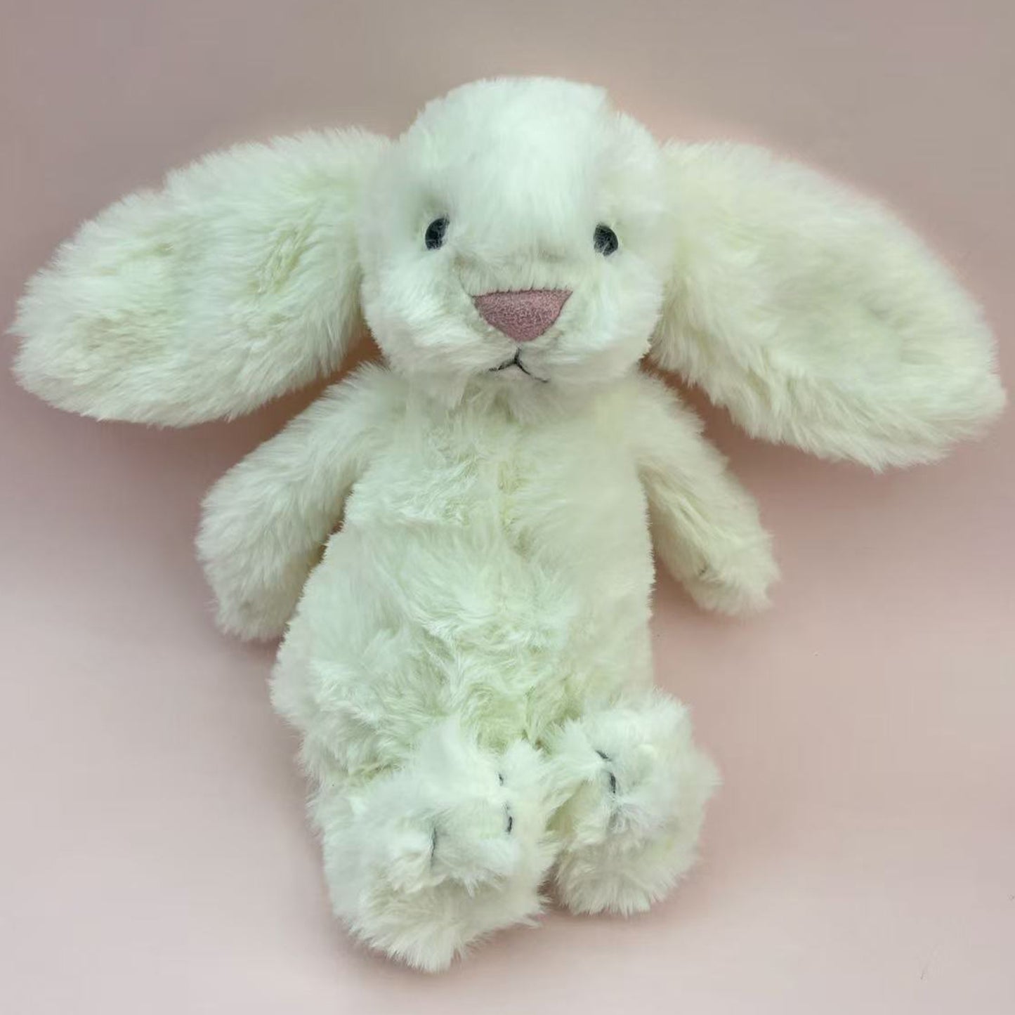 white bunny.jpg